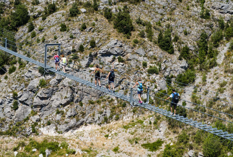 Castelsaraceno: un borgo ricco di sorprese e divertimento