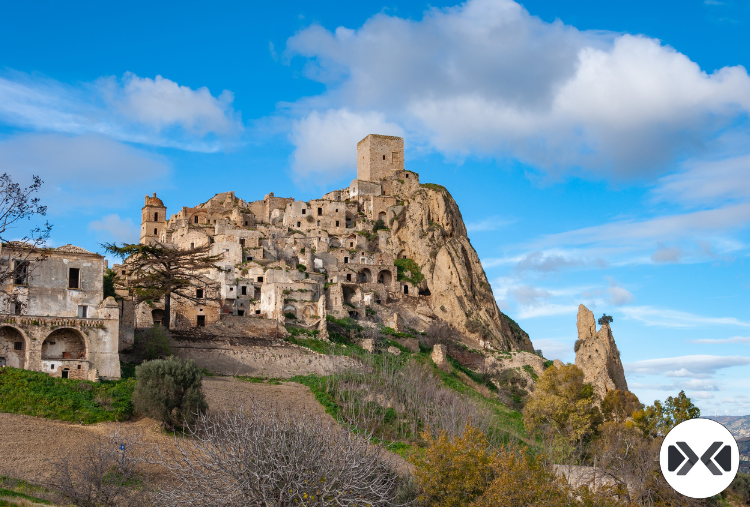 Craco: la città fantasma a pochi passi da Matera