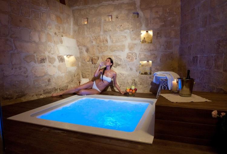 4 Esclusive Suite con Vasca Idromassaggio a Matera