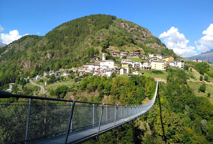 Ponte alla Luna: un percorso tra cielo e terra