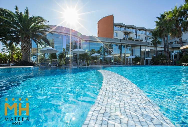 4 idee per un soggiorno in Basilicata con accesso in piscina