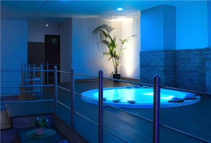 1/11: 1 Notte ad Halloween in B&B o Mezza Pensione con Spa per 2 persone