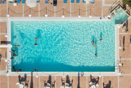 1 o 2 Notti in Mezza Pensione con Accesso in Spiaggia e alla Piscina Esterna con Animazione per 2 persone