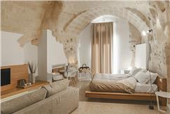 1 Notte nel Cuore dei Sassi anche in Suite con Vasca e con Accesso Privato all'Area Benessere per 2 persone