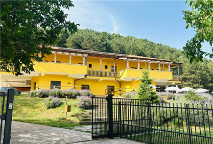 Dal 24 al 26 Dicembre: 2 Notti a Natale con Cena della Vigilia con Musica e Pranzo di Natale per 1 persona