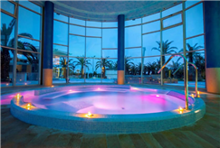 24, 25 o 26/12: 1 Notte a Natale in B&B o Mezza Pensione con Spa per 2 persone